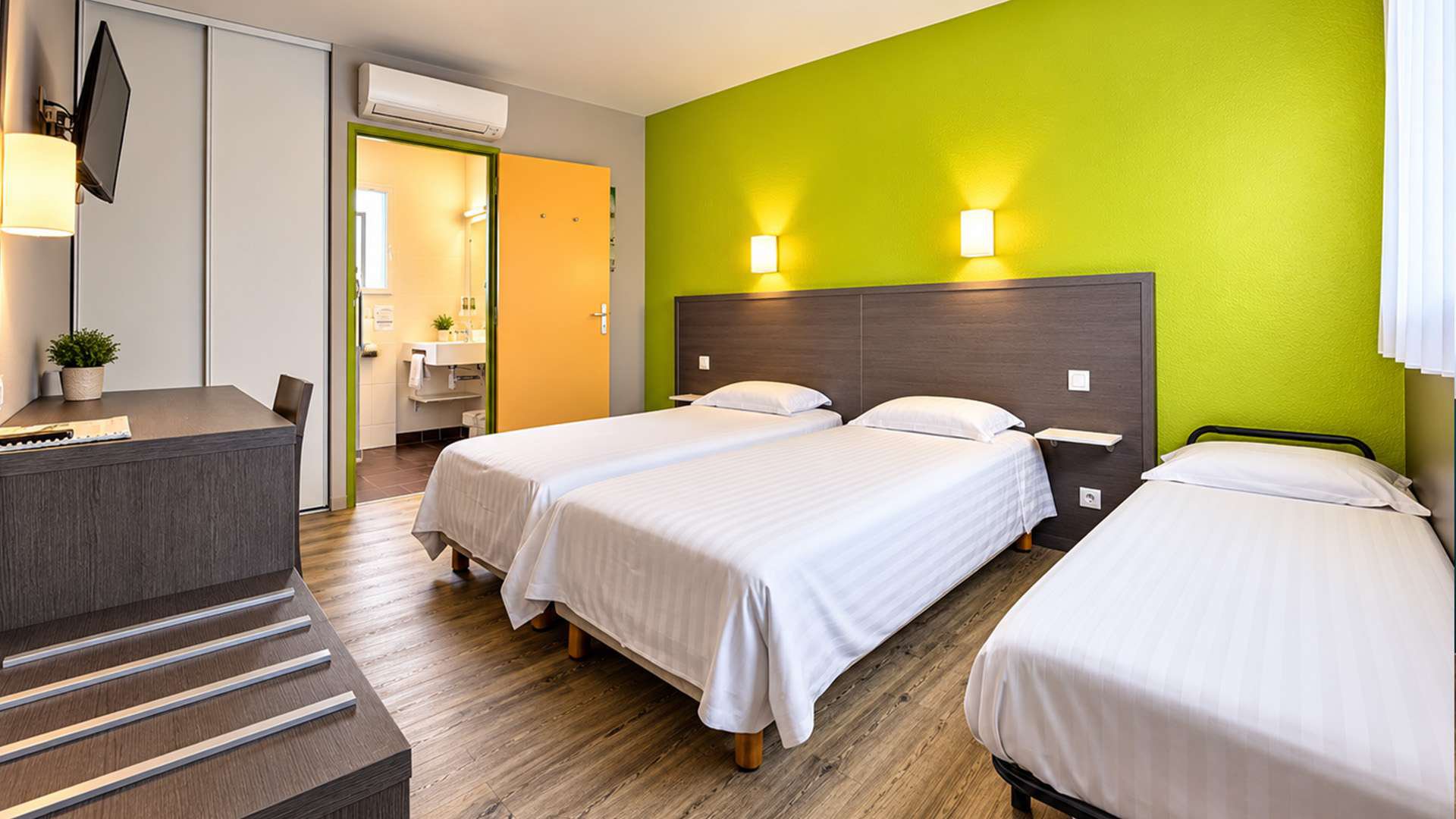 Chambre pour 2 personnes avec 2 lits
